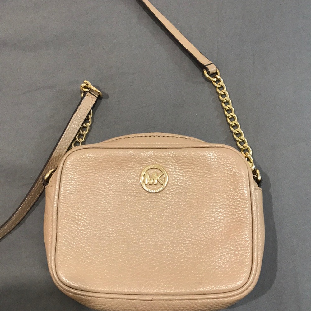 micheal Kors crossbody